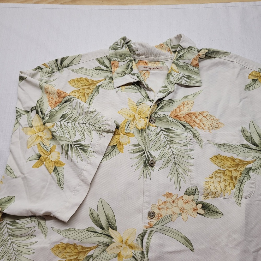 Tommy Bahama Hawaiian Shirt Mens 2XL Silk White Floral Vacation Tropical Dad